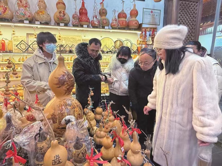 逛忻州古城 享融融乐趣