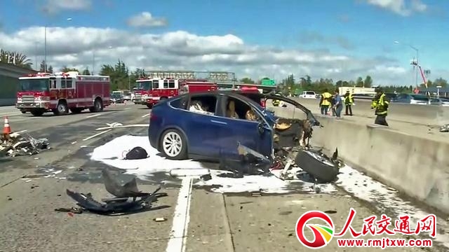 �Զ���ʻ���Զ���ʻ