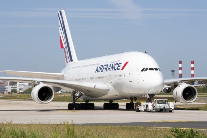 法国航空退役首架空客A380飞机