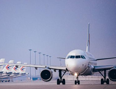 日均逾2400班 东航国内航班量已恢复95%