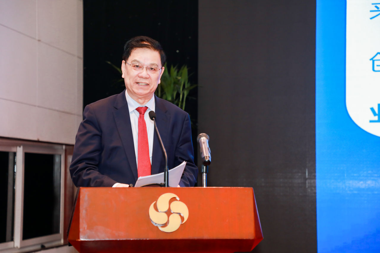 科技部原副部长吴忠泽在第二届中国交通科技发展峰会上主旨演讲