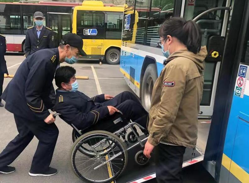 鹫ϰ ʳ